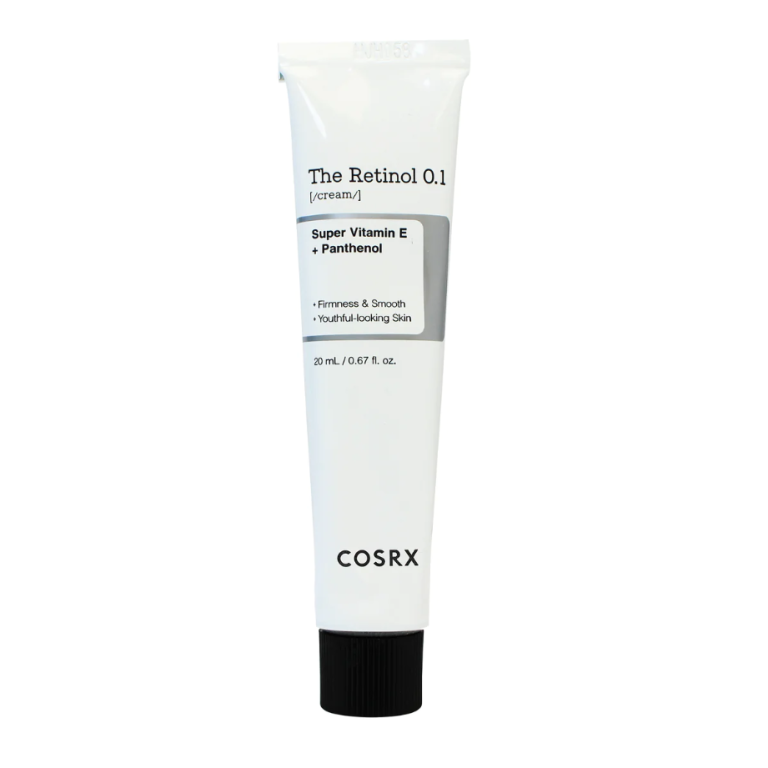 COSRX - Retinol 0.1 Creme 20ml indeholder supervitamin E og panthenol, der understøtter fasthed og glathed for ungdommelig hud, med en retinolkoncentration på 0,1% i en praktisk 20ml tube.