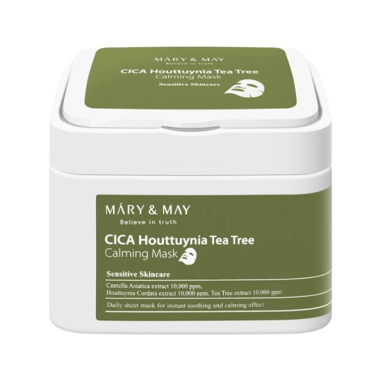 En hvid beholder med Mary&May - Cica Houttuynia Tea Tree Calming Mask med en grøn etiket, designet til følsom hud og formuleret med beroligende centella asiatica og tetræekstrakt.
