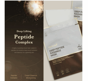 Det venstre panel viser tekst om Deep Lifting Peptide Complex med en glødende gnist i rummet; det højre viser en åben Medicube - Deep Peptide Radiance Mask 27ml til alle hudtyper på en beige baggrund.