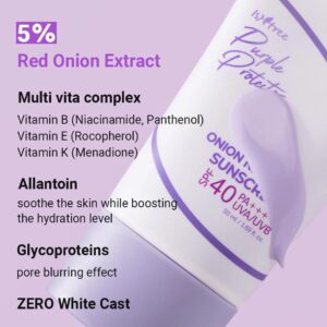 En tube Isntree - Onion Newpair Sunscreen SPF 40 PA+++ er vist på en lilla baggrund. Fremhævet tekst indeholder rødløgsekstrakt, multivitakompleks, allantoin, glykoproteiner og intet hvidt skær.