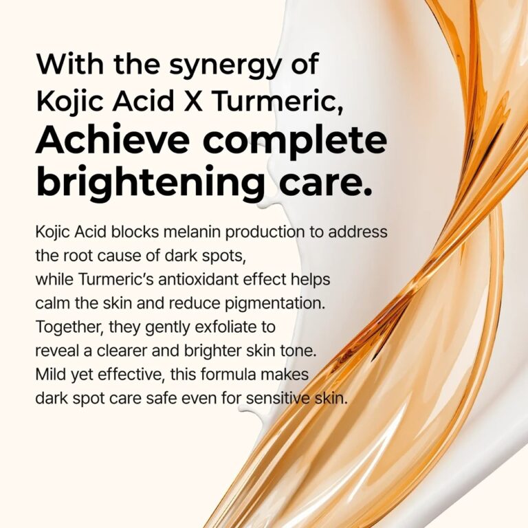 Reklamebillede for Dr.Melaxin - Peel Shot Exfoliating Kojic Acid Turmeric Serum med tekst om lysnende pleje, reduktion af mørke pletter og klarere hud. Billedet viser en hvirvel af gylden væske på en hvid baggrund.