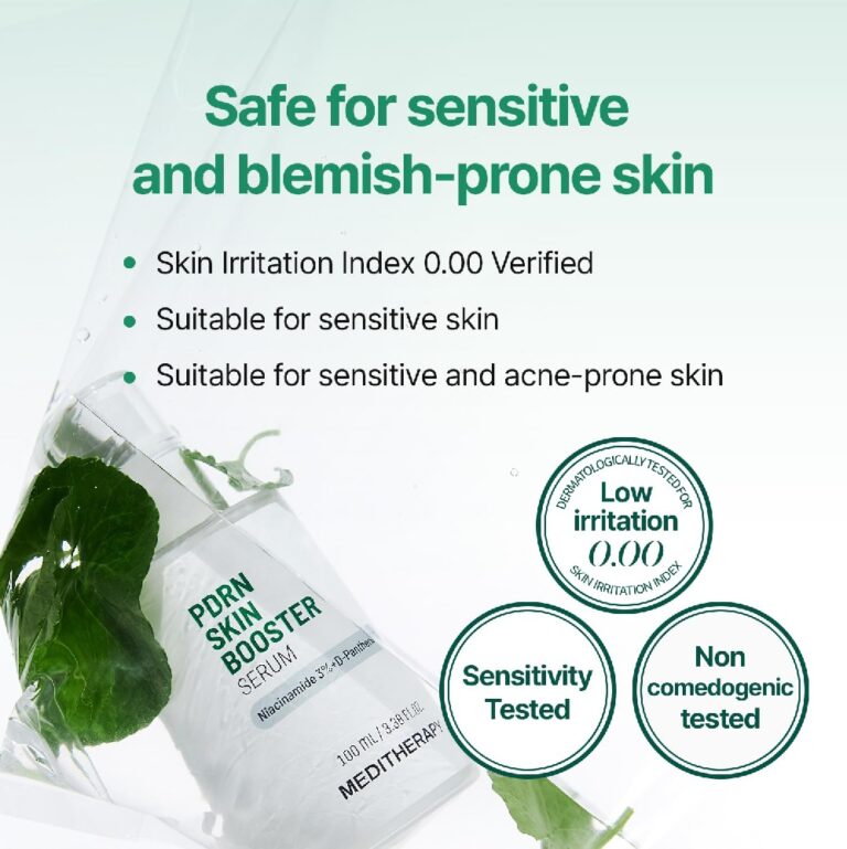 En flaske Meditherapy PDRN Skin Booster Serum hviler ved siden af grønne blade. Teksten fremhæver: sikker for følsom og ujævn hud, lav irritation, testet for følsomhed og ikke-komedogen.